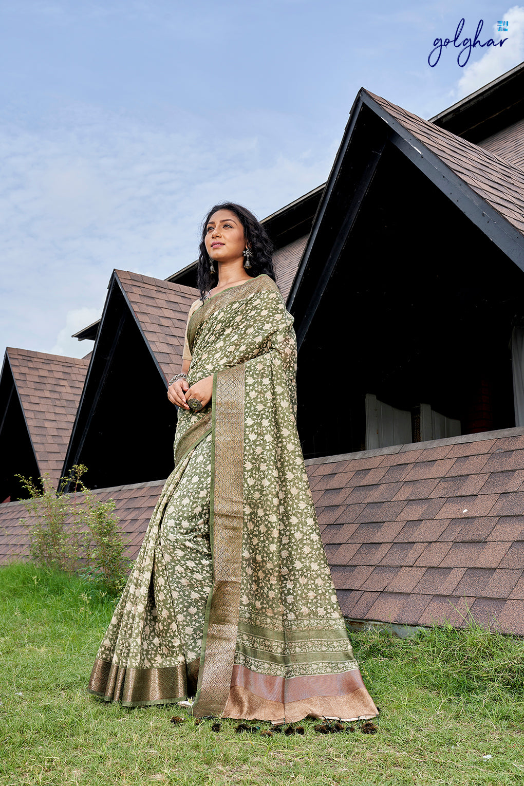 Dust Devil (Saree)
