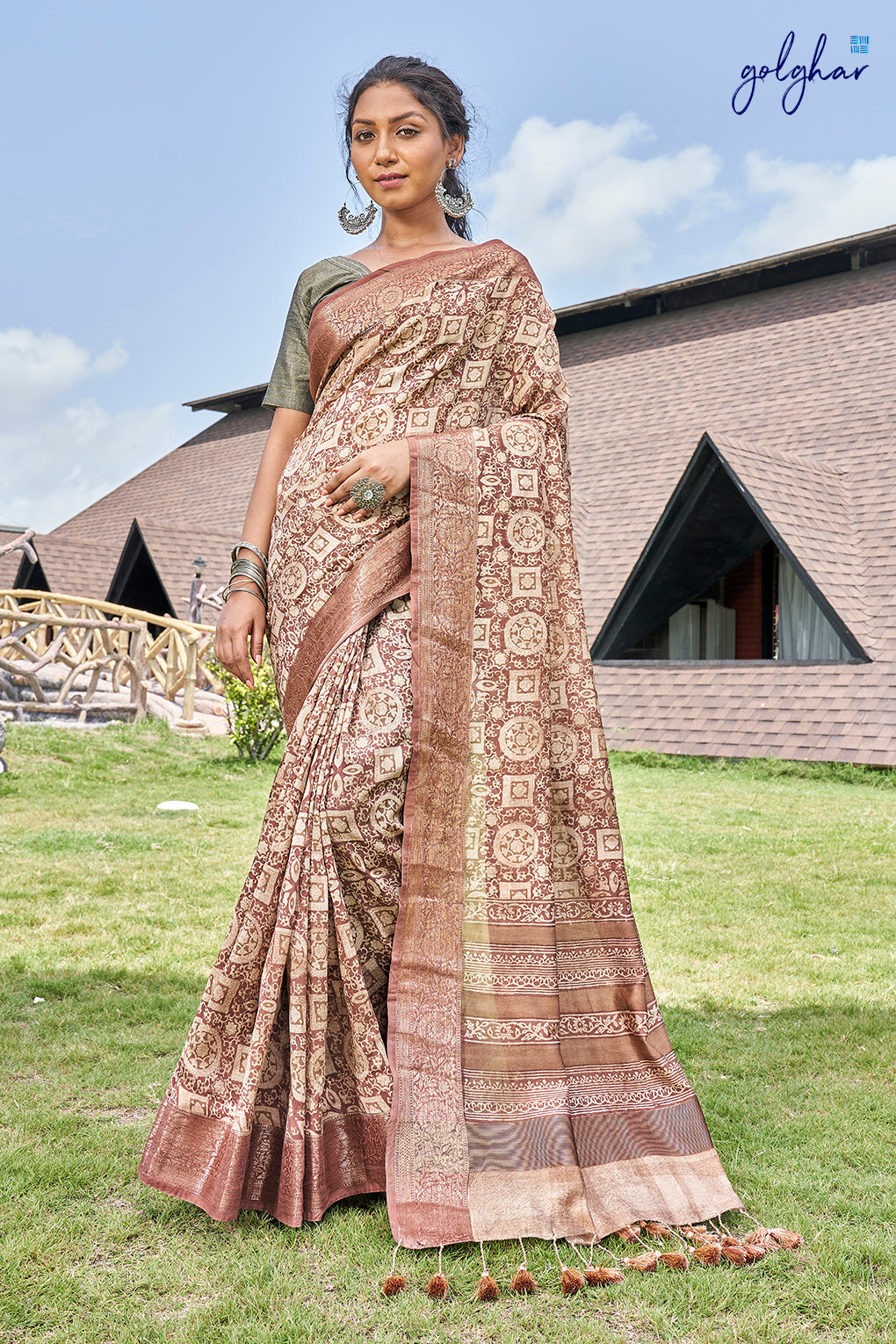 Dust Jacket (Saree)