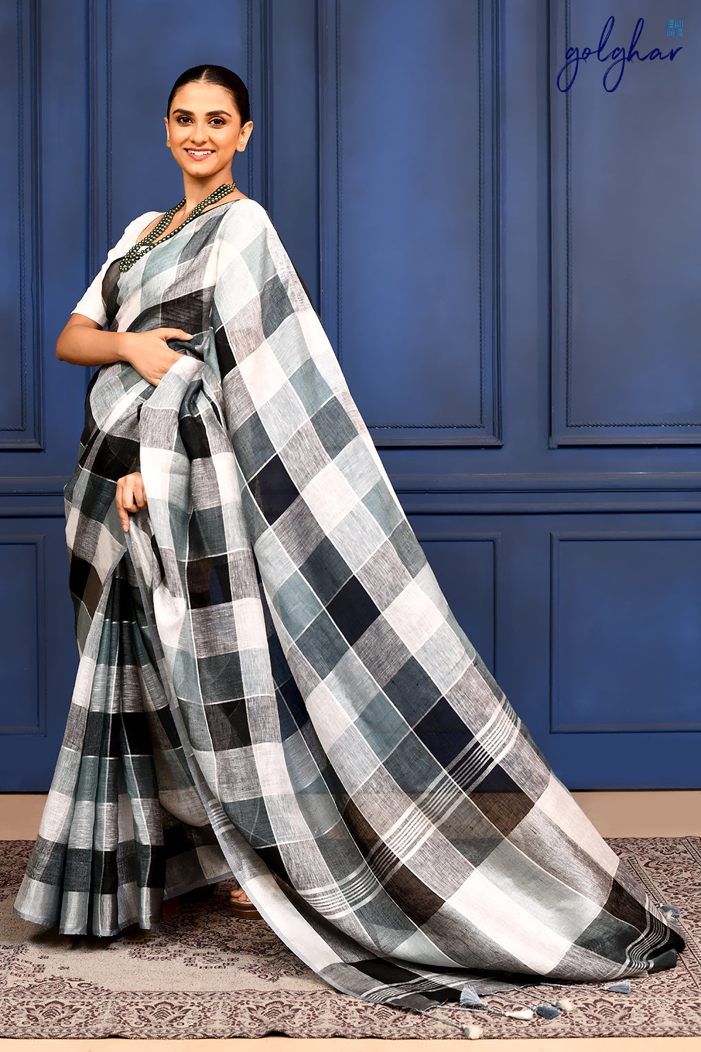 Shadow Grid (Saree)
