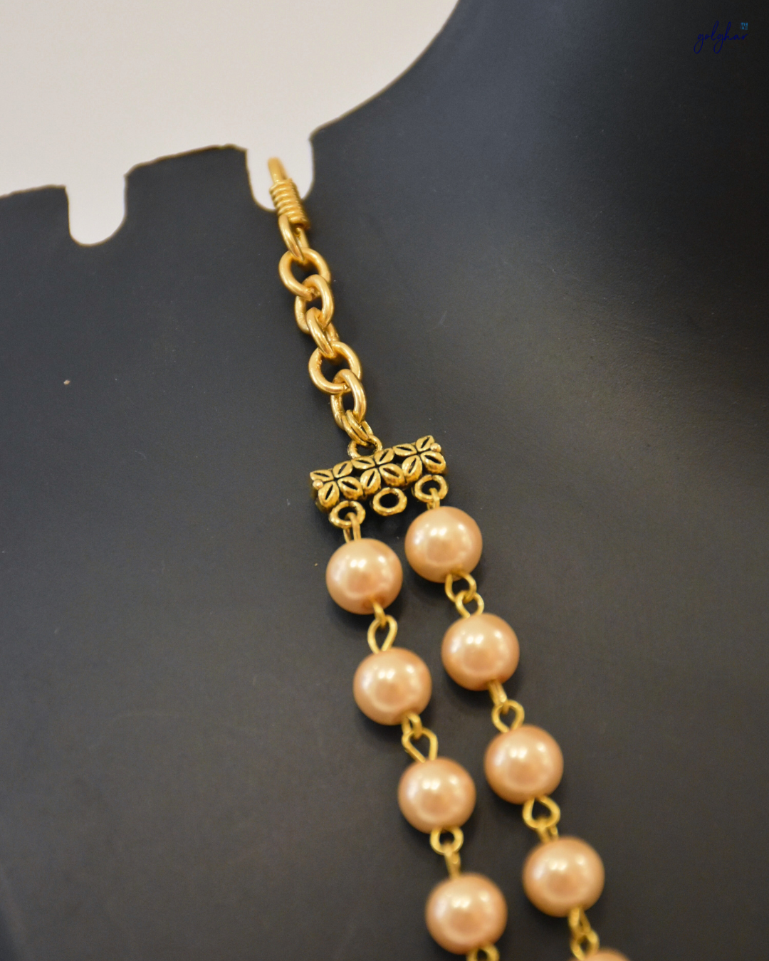 Gulraaz Necklace (Coral)