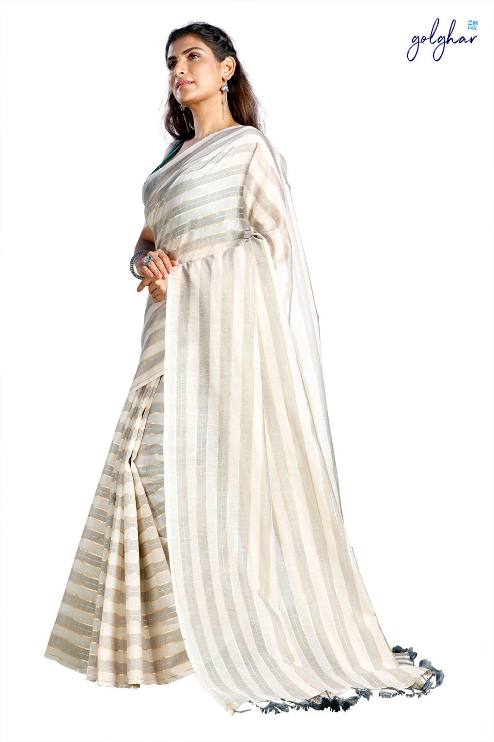 Achromatic Zone (Saree)