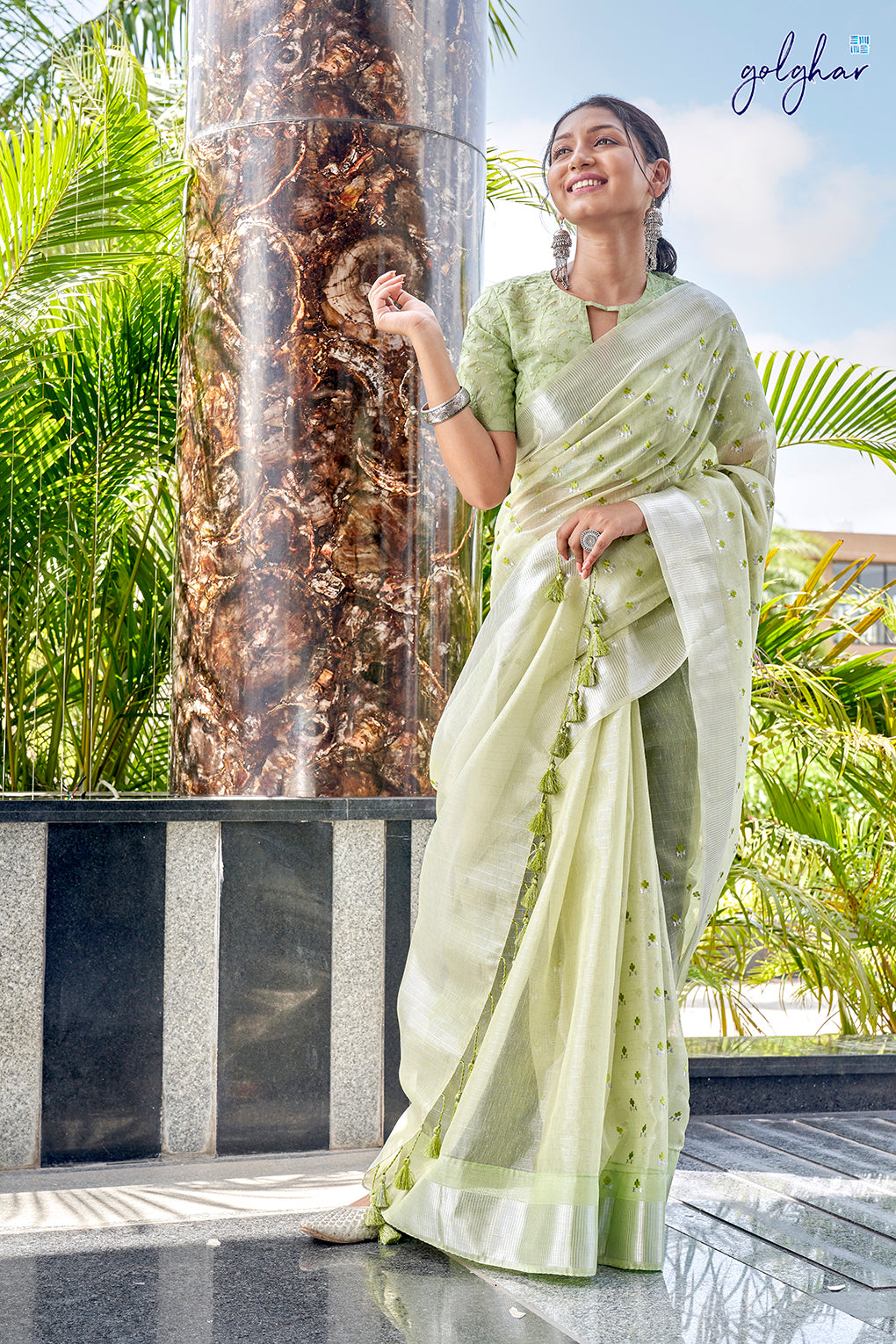 Breezy Fizzy (Saree)