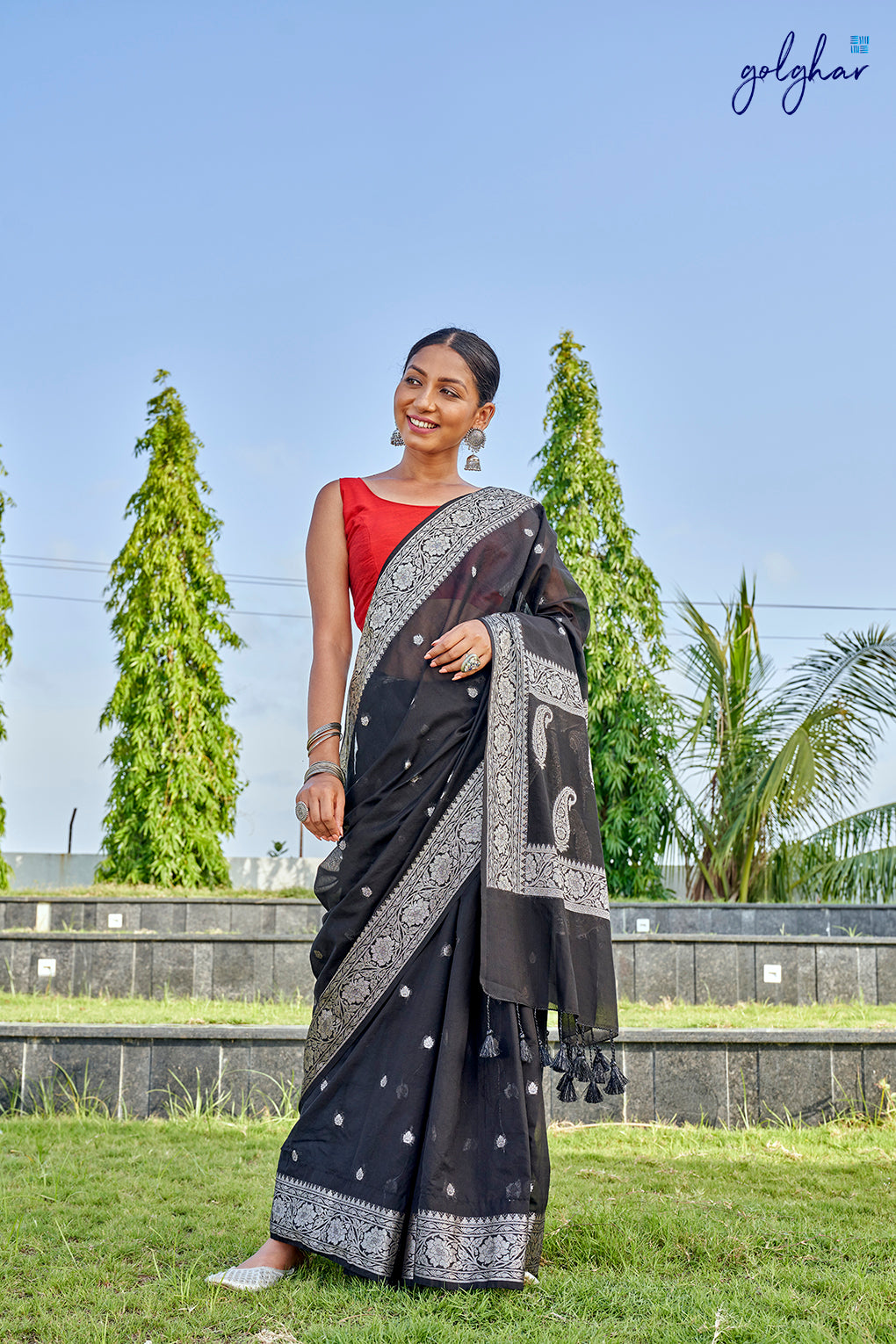 Star Burst (Saree)