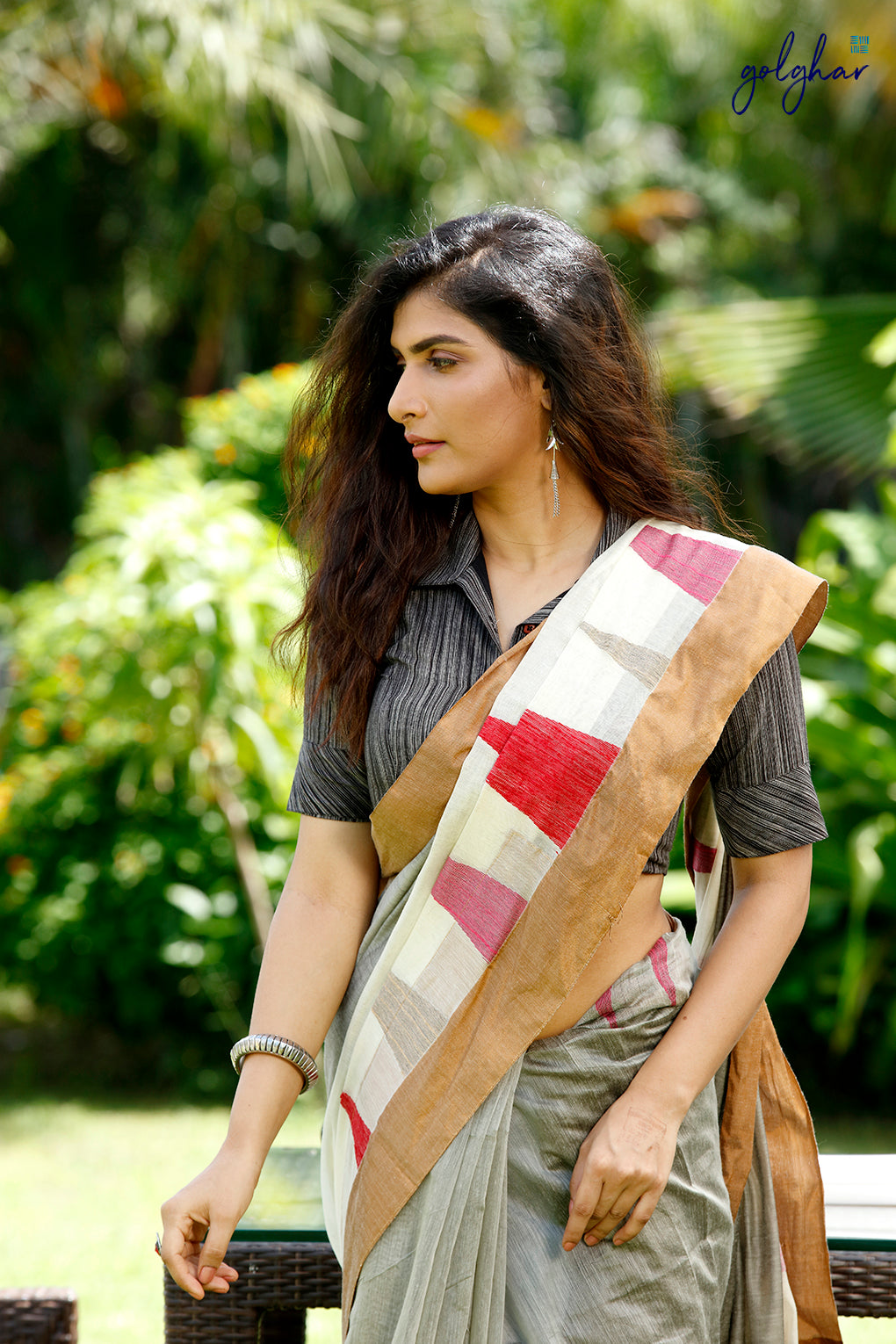 Evocative Buzz (Saree)