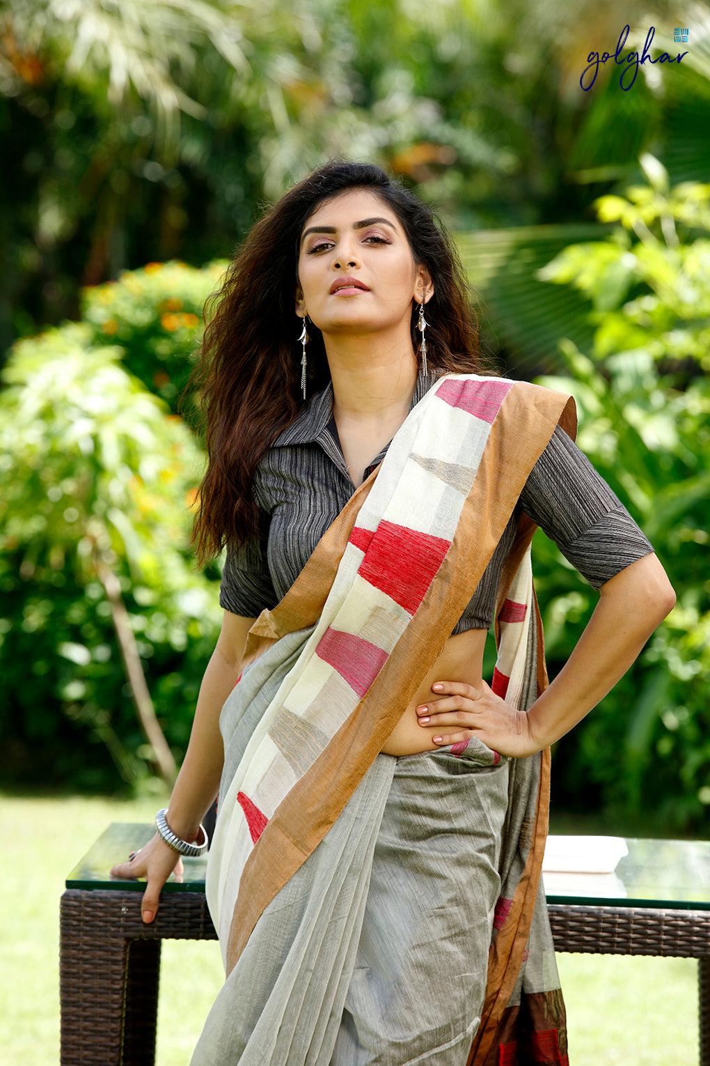 Evocative Buzz (Saree)