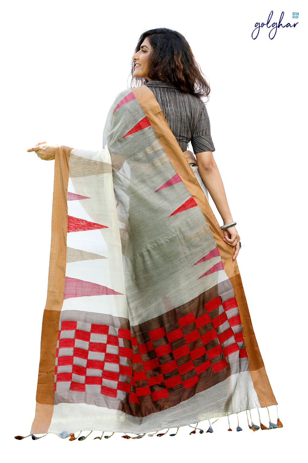 Evocative Buzz (Saree)