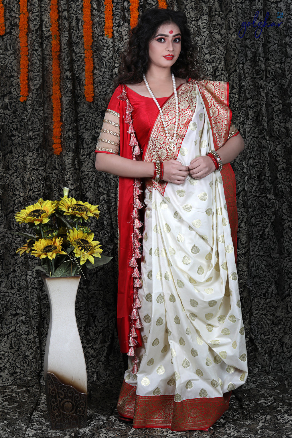 Swethambar (Saree)