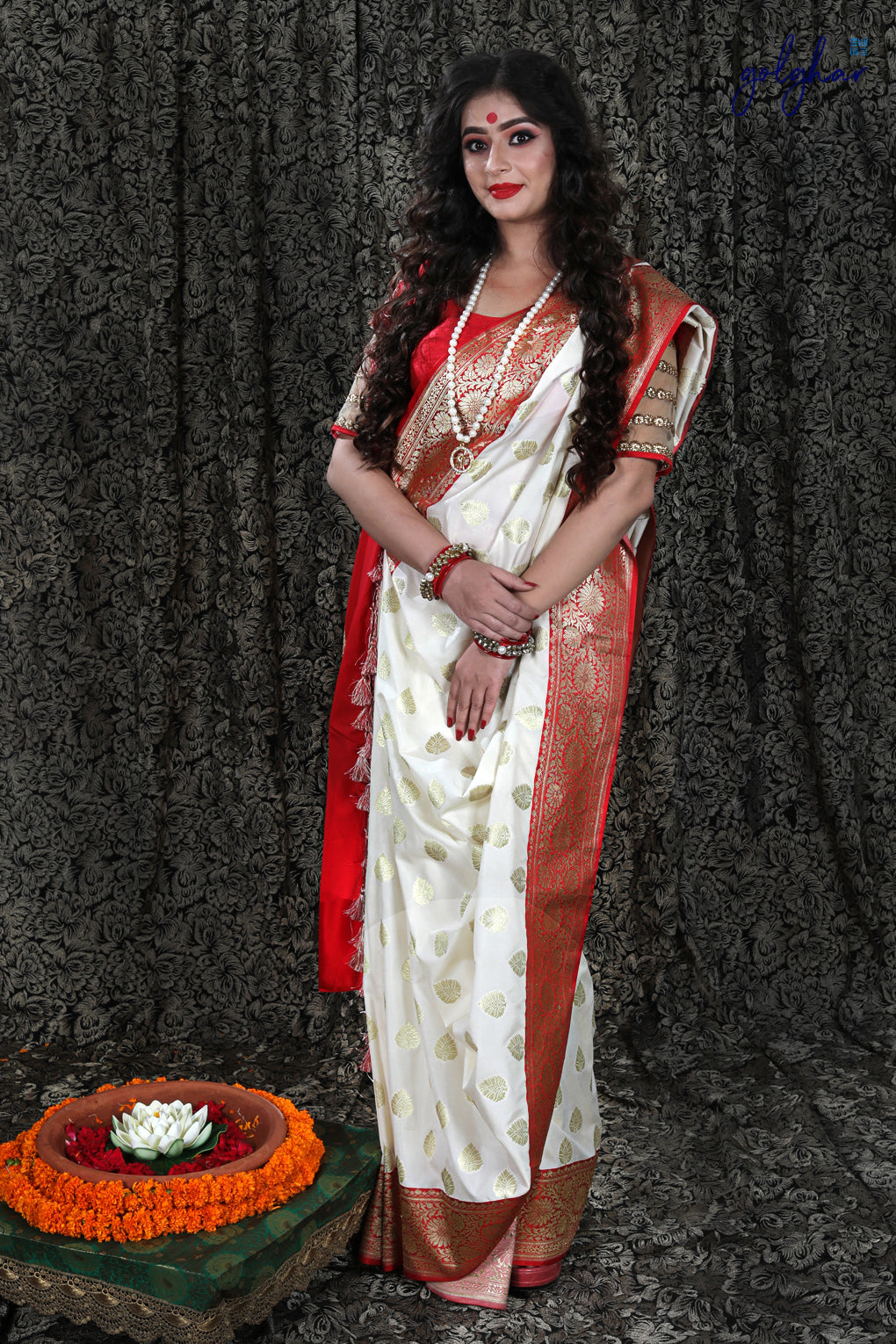 Swethambar (Saree)