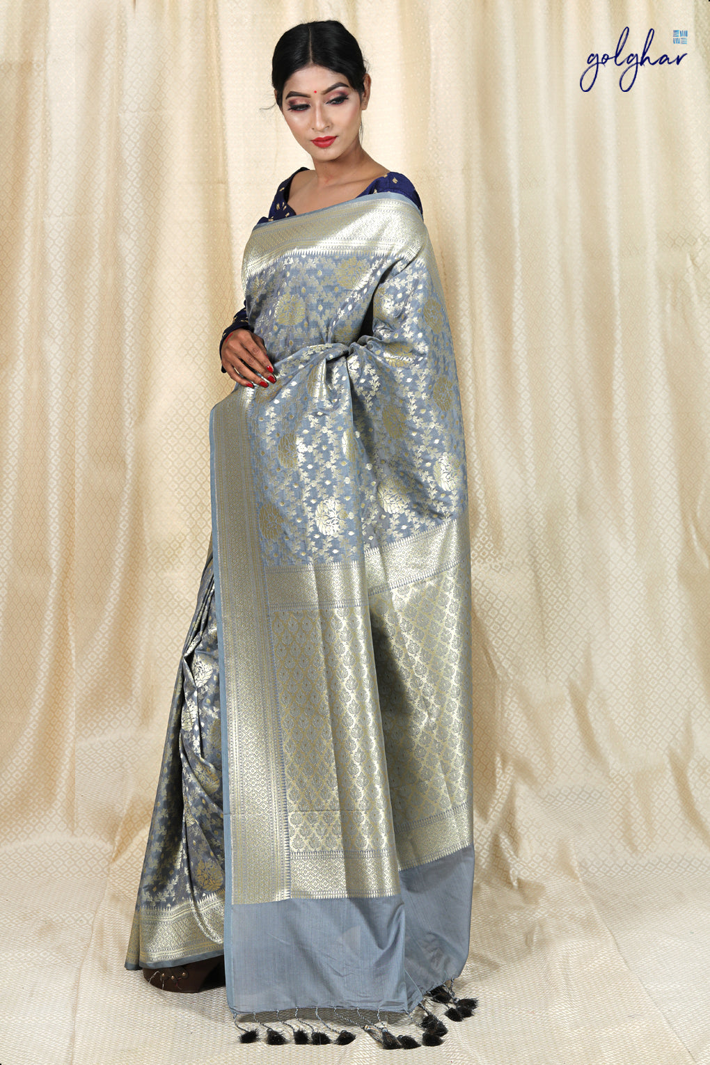 Snow Summer (Saree)