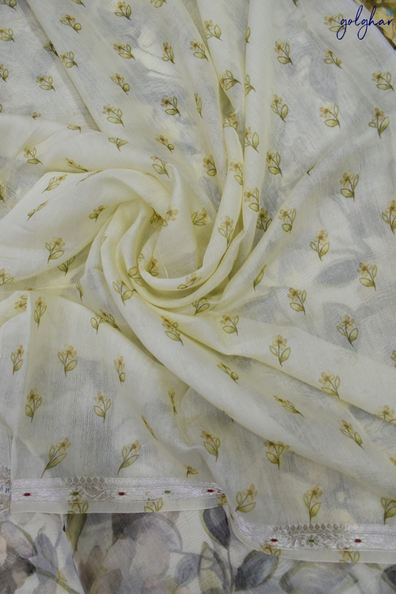 Tangy Threads (Saree)