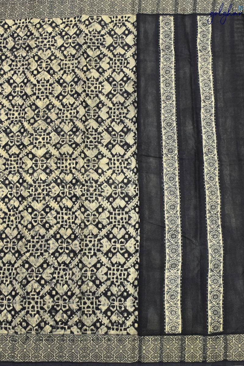 Black Orchid (Saree)