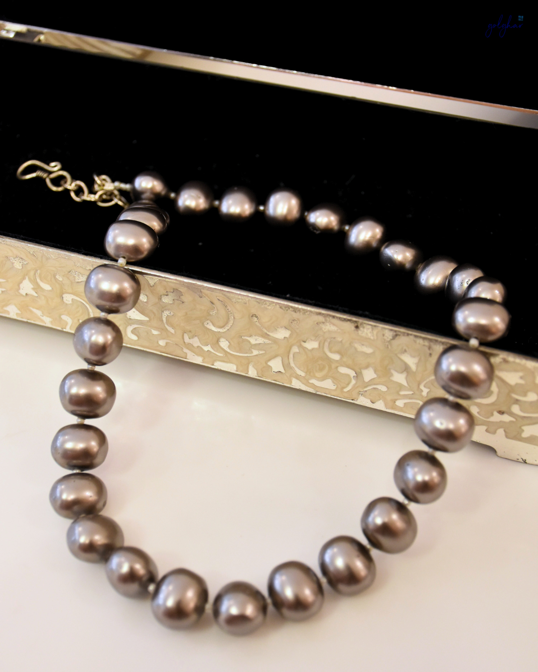 Amrapali Necklace (Metallic Grey)