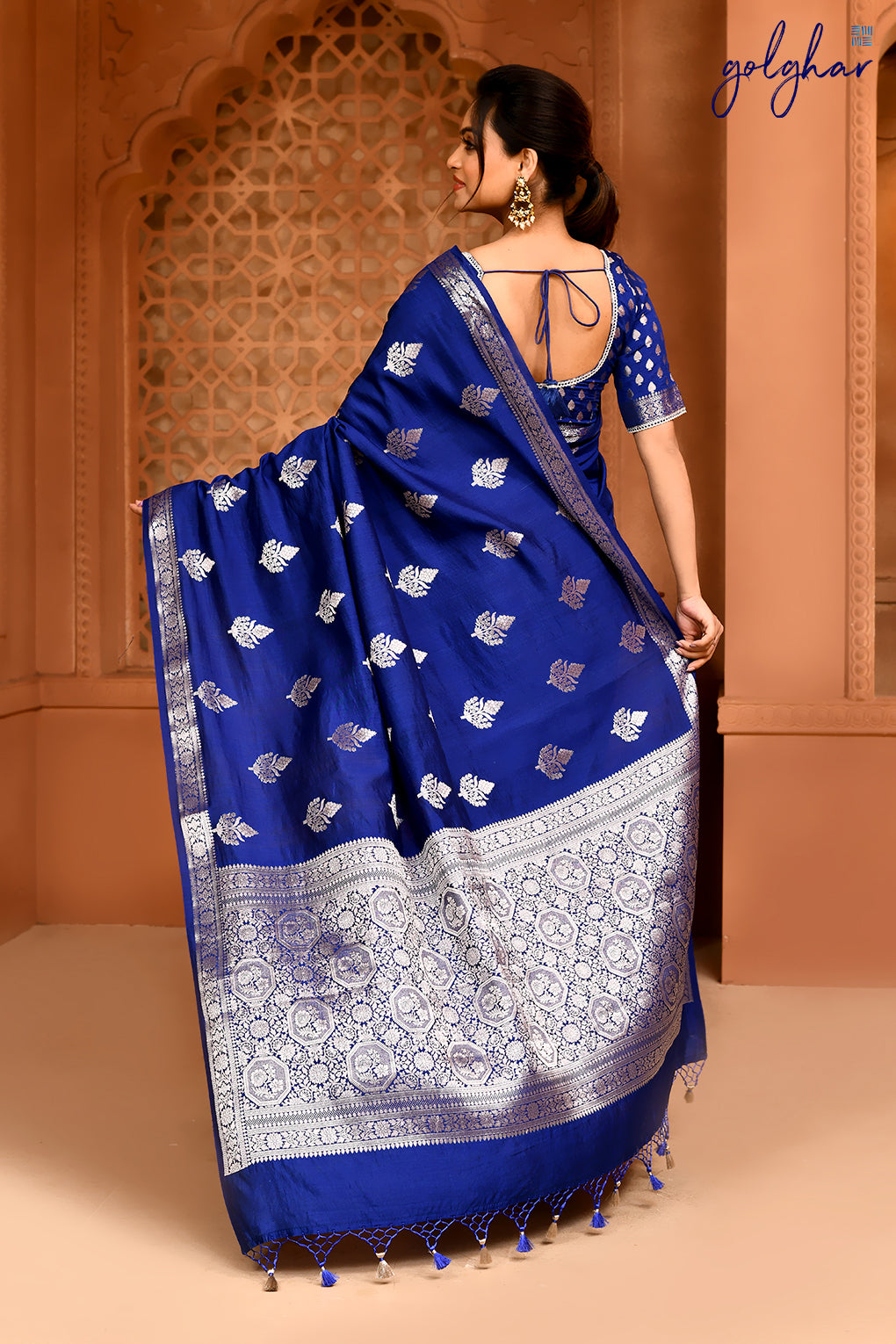 Chiniya Neelam (Saree)