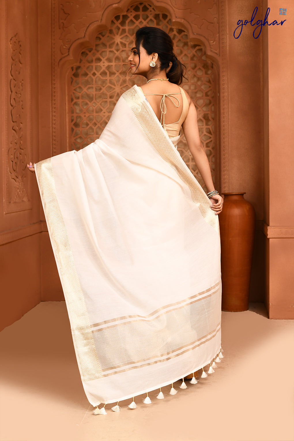Kanak (Saree)