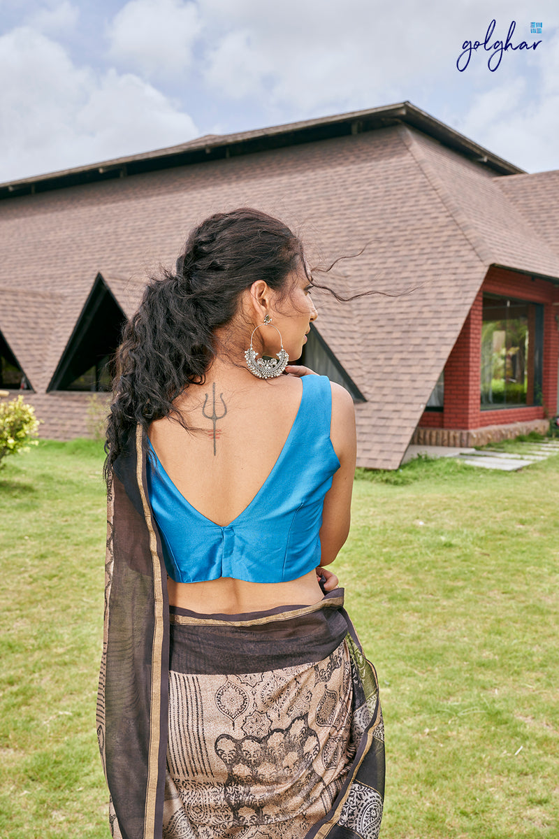 back less | Saree photoshoot, Indian bridal fashion, Indian beauty saree