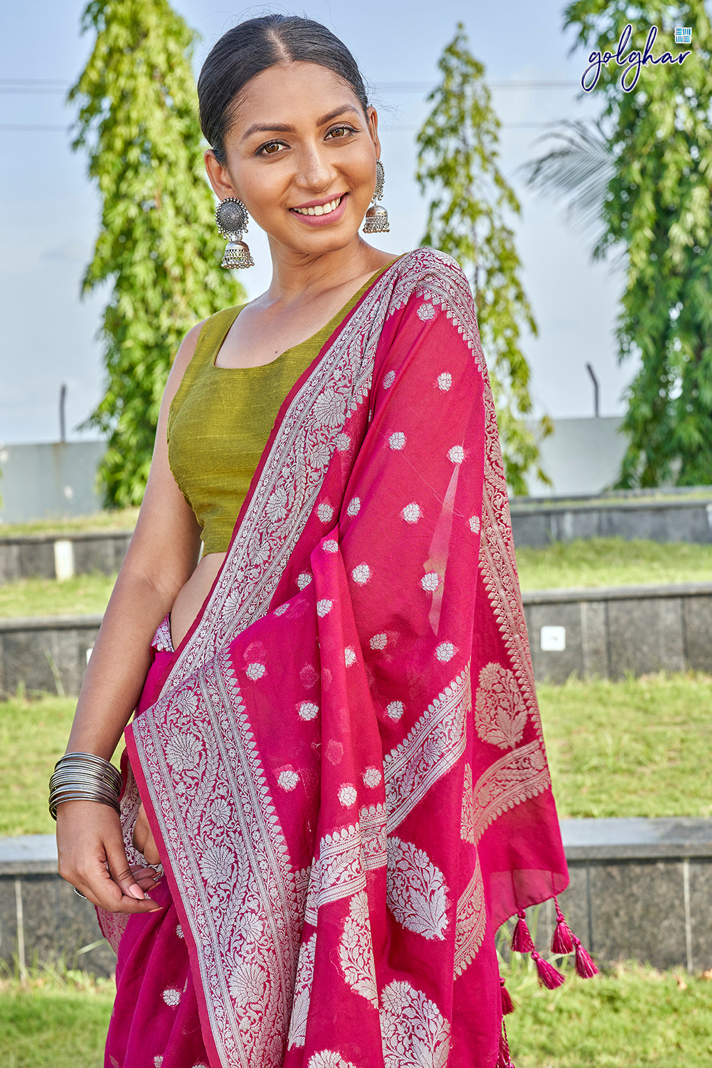 Star Cluster (Saree)
