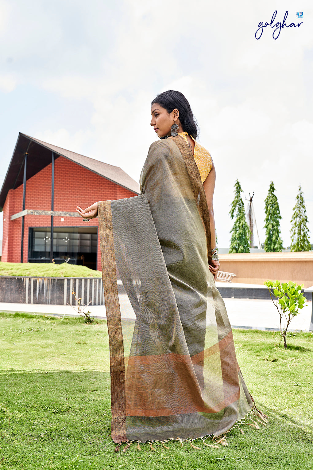 Dreamy Poem (Saree)