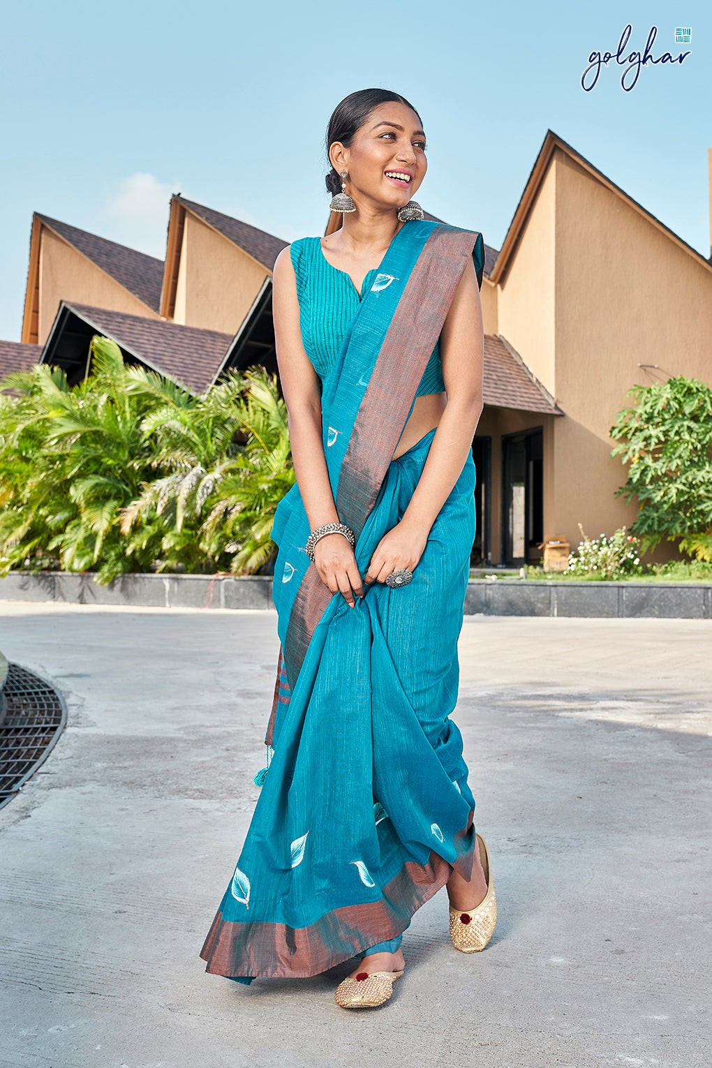 Kindle Love (Saree)