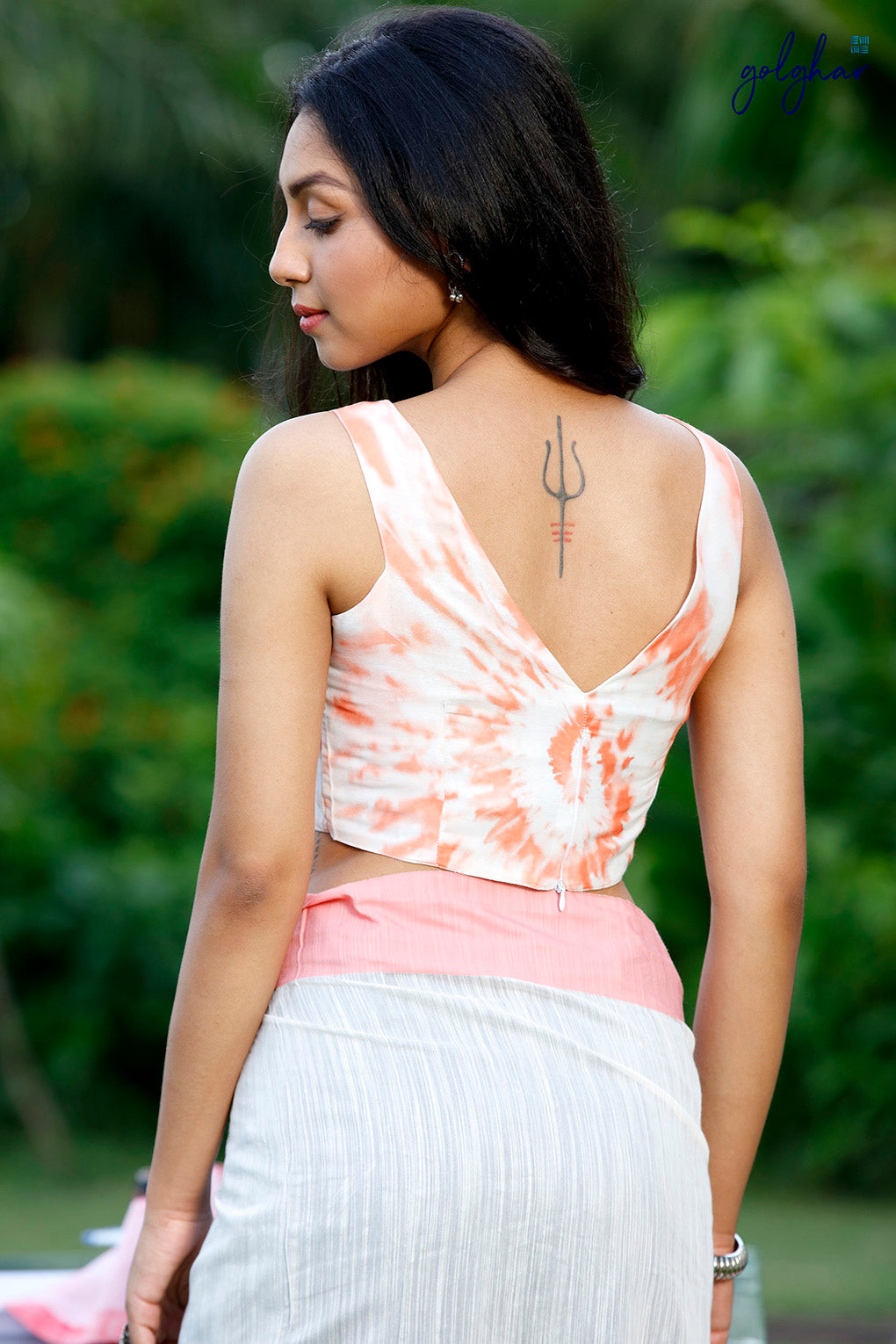 Swirl & V (Blouse)