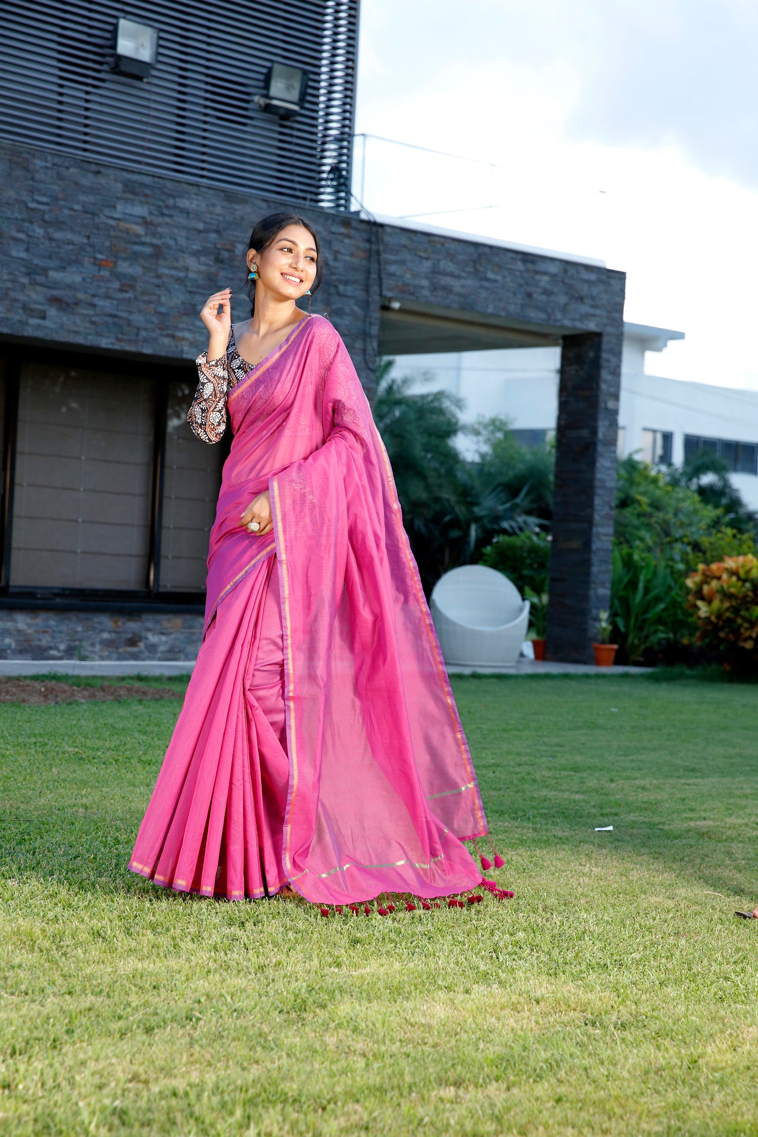 Lilac Cosmo (Saree)