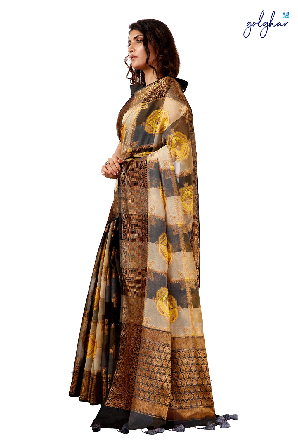 Tinsel Twilight (Saree)