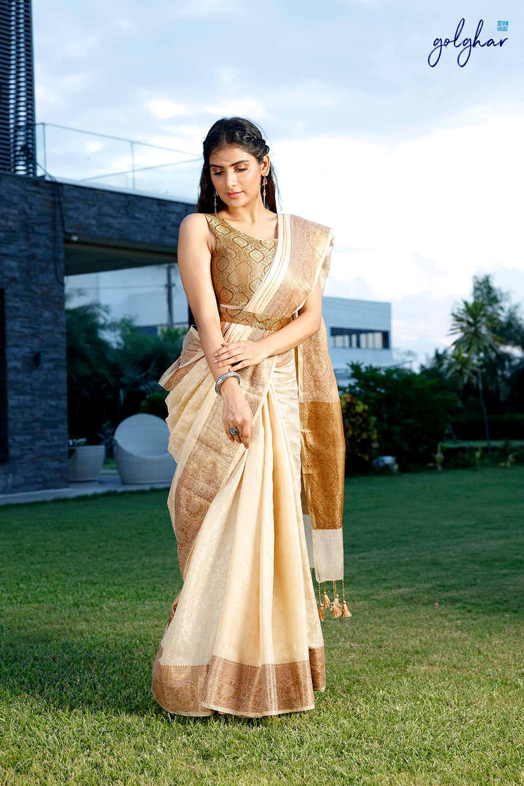 Abha (Saree)