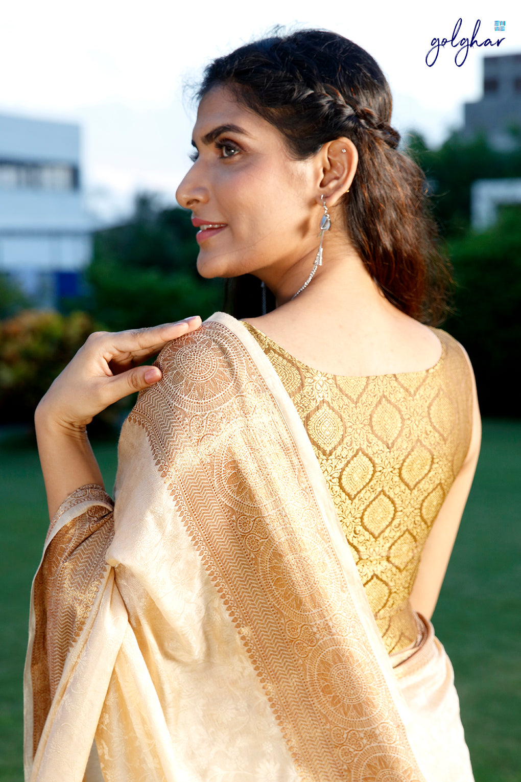 Brown Crown (Blouse)