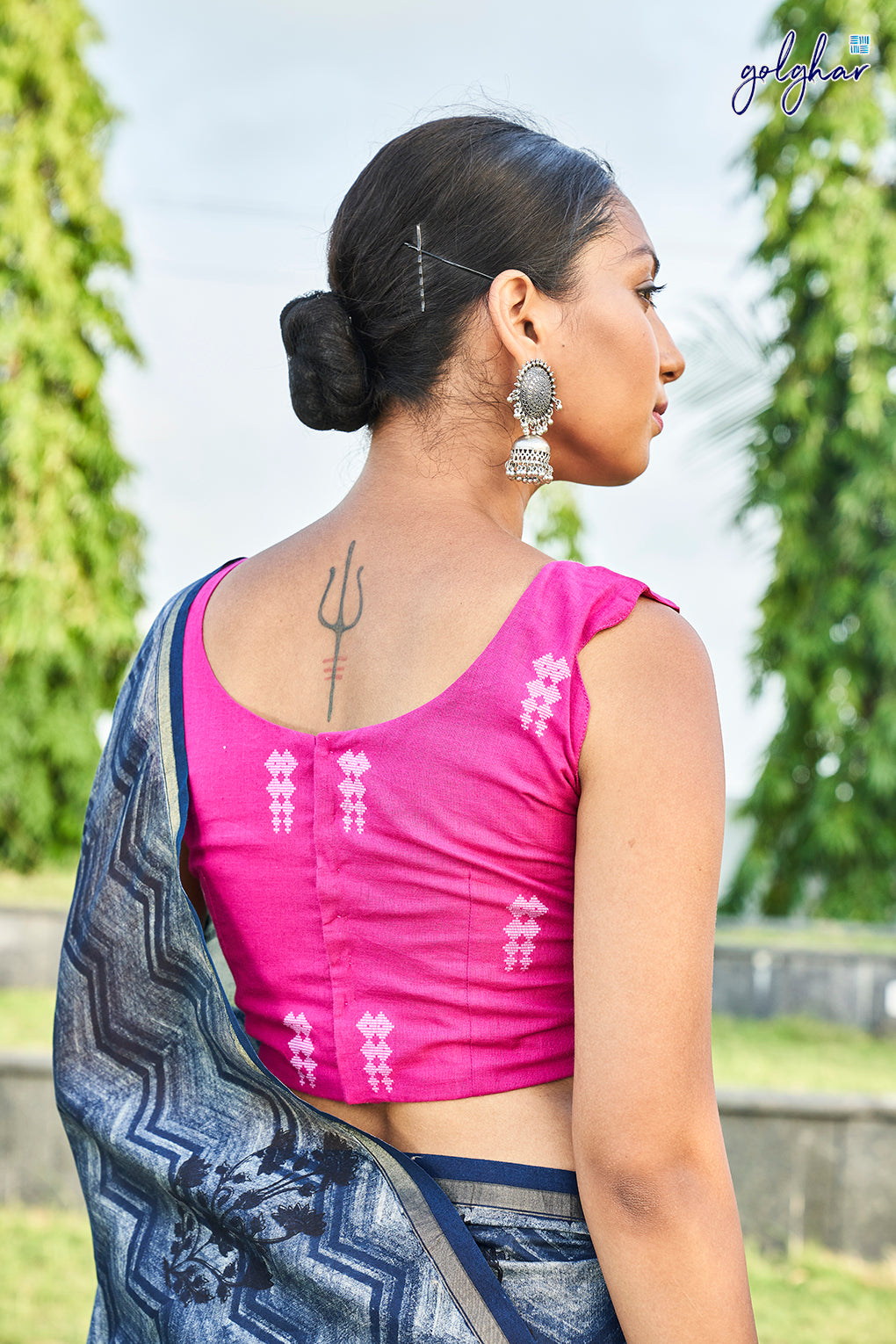 Subtle Tickle (Blouse)