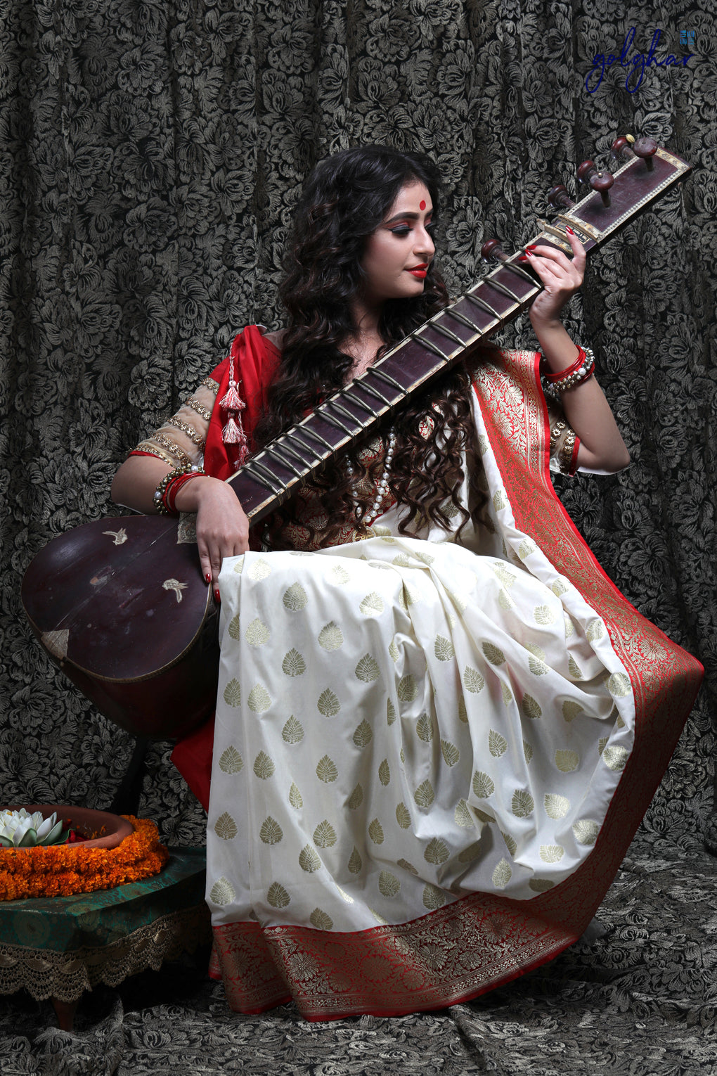 Swethambar (Saree)