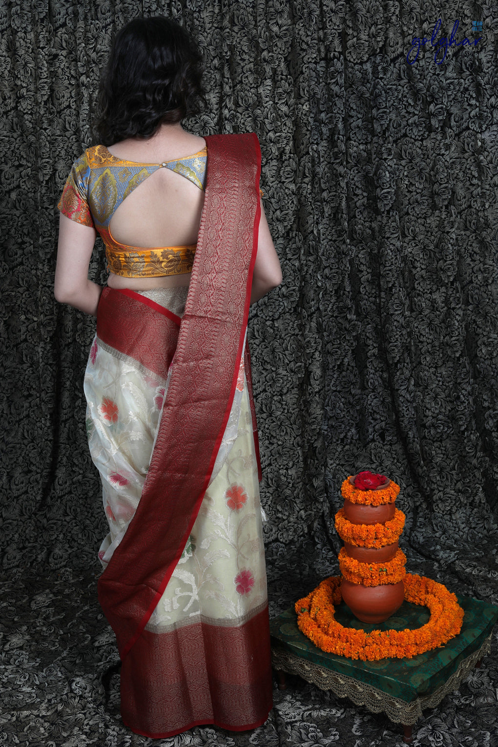 Suhaavana (Blouse)