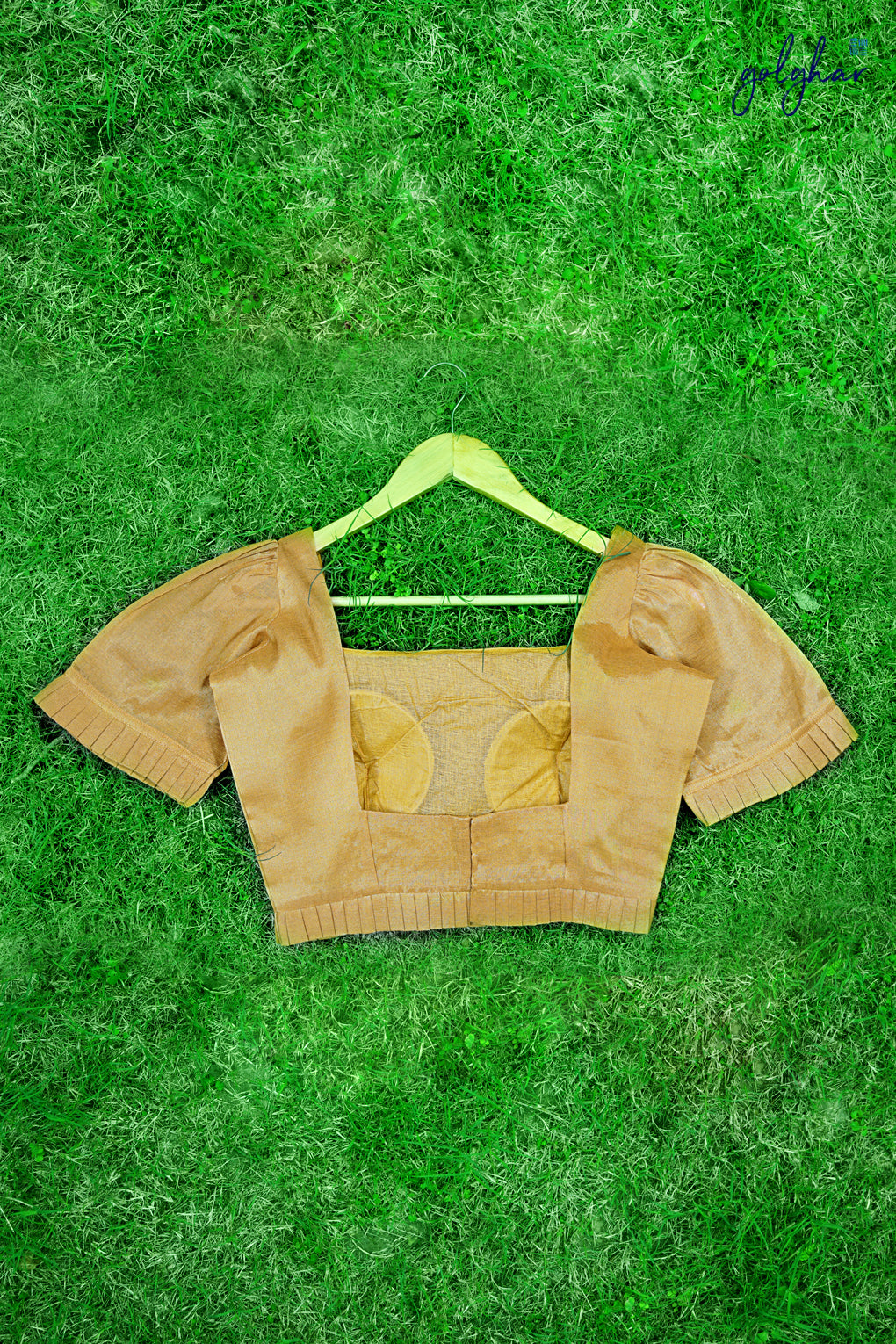 Surkh (Blouse)